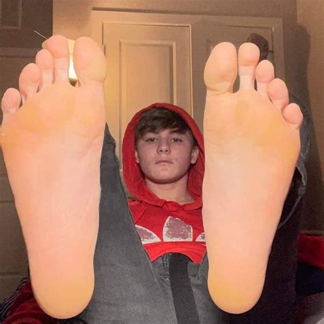 gay footjob videos|Footjob Gay Porn Videos 